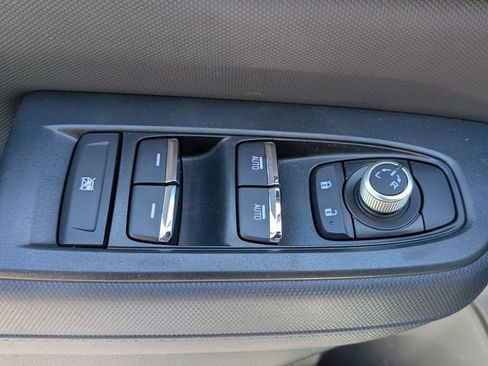 Used 2025 Subaru Forester Limited AWD/4WD image 12