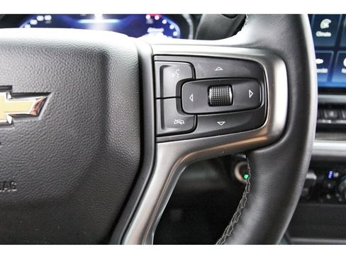 Used 2025 Chevrolet Silverado 2500 LTZ w/ LTZ Convenience Package AWD/4WD image 16