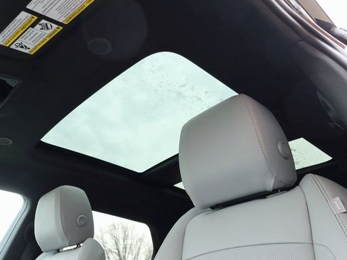 Used 2026 Land Rover Range Rover Evoque S image 14