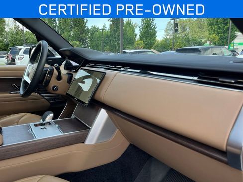 Certified 2025 Land Rover Range Rover Long Wheelbase SE AWD/4WD image 12