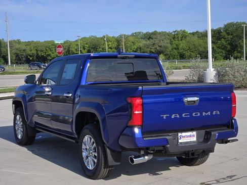 New 2025 Toyota Tacoma Limited image 4