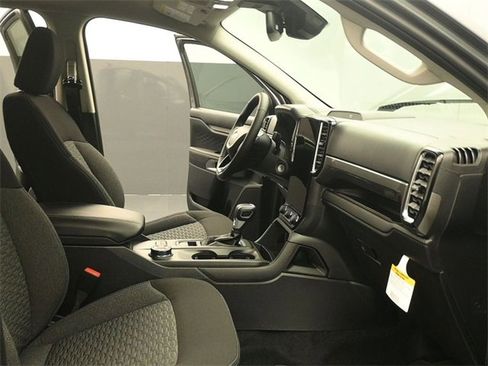 New 2025 Ford Ranger XLT w/ Equipment Group 301A High image 17