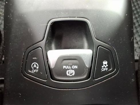 Certified 2023 Jeep Renegade Altitude w/ Convenience Group I image 19