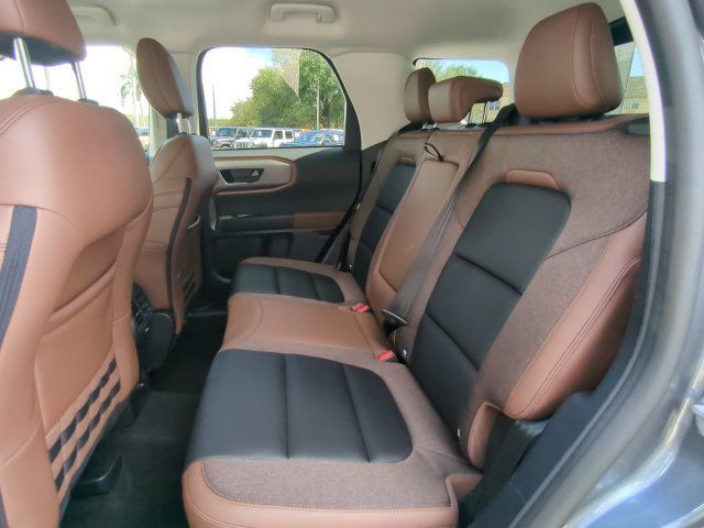 Used 2025 Ford Bronco Sport Outer Banks w/ Outer Banks Tech Package+ AWD/4WD image 15