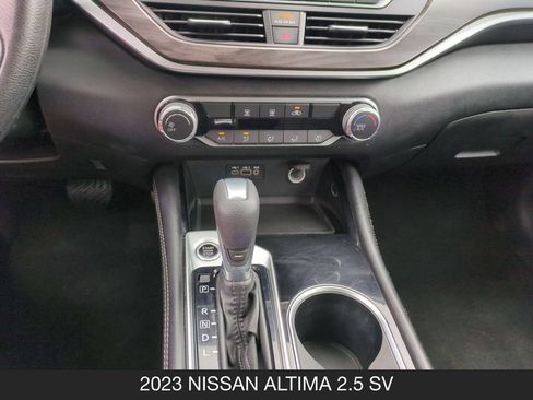 Used 2023 Nissan Altima 2.5 SV FWD image 23