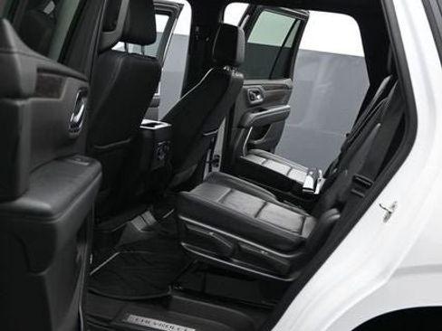 Used 2022 Chevrolet Tahoe Z71 AWD/4WD image 16
