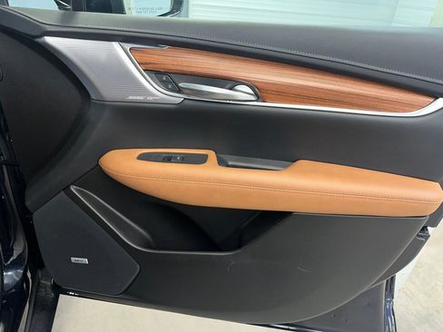 Certified 2022 Cadillac XT5 Premium Luxury w/ LPO, Floor Liner Package image 31