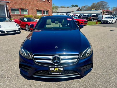 Used 2018 Mercedes-Benz E 300 4MATIC image 2