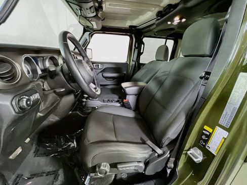 Used 2021 Jeep Wrangler Unlimited Sport AWD/4WD image 19