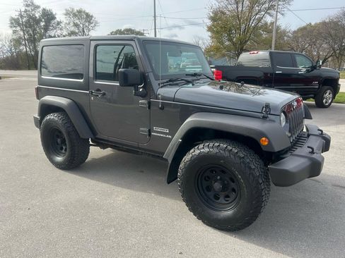 Used 2016 Jeep Wrangler Sport AWD/4WD image 10