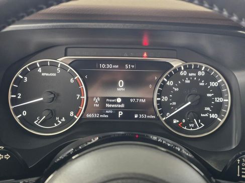 Used 2021 Nissan Rogue SV w/ Premium Package image 30