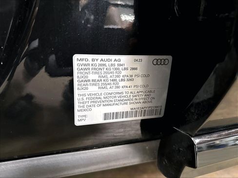 Used 2023 Audi Q5 e Premium Plus w/ Premium Plus Package AWD/4WD image 35