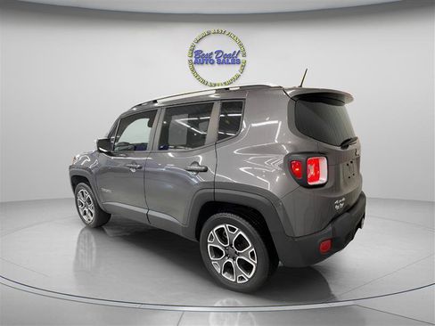Used 2016 Jeep Renegade Limited image 3