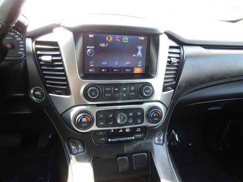 Used 2015 Chevrolet Suburban LT w/ Luxury Package image 24