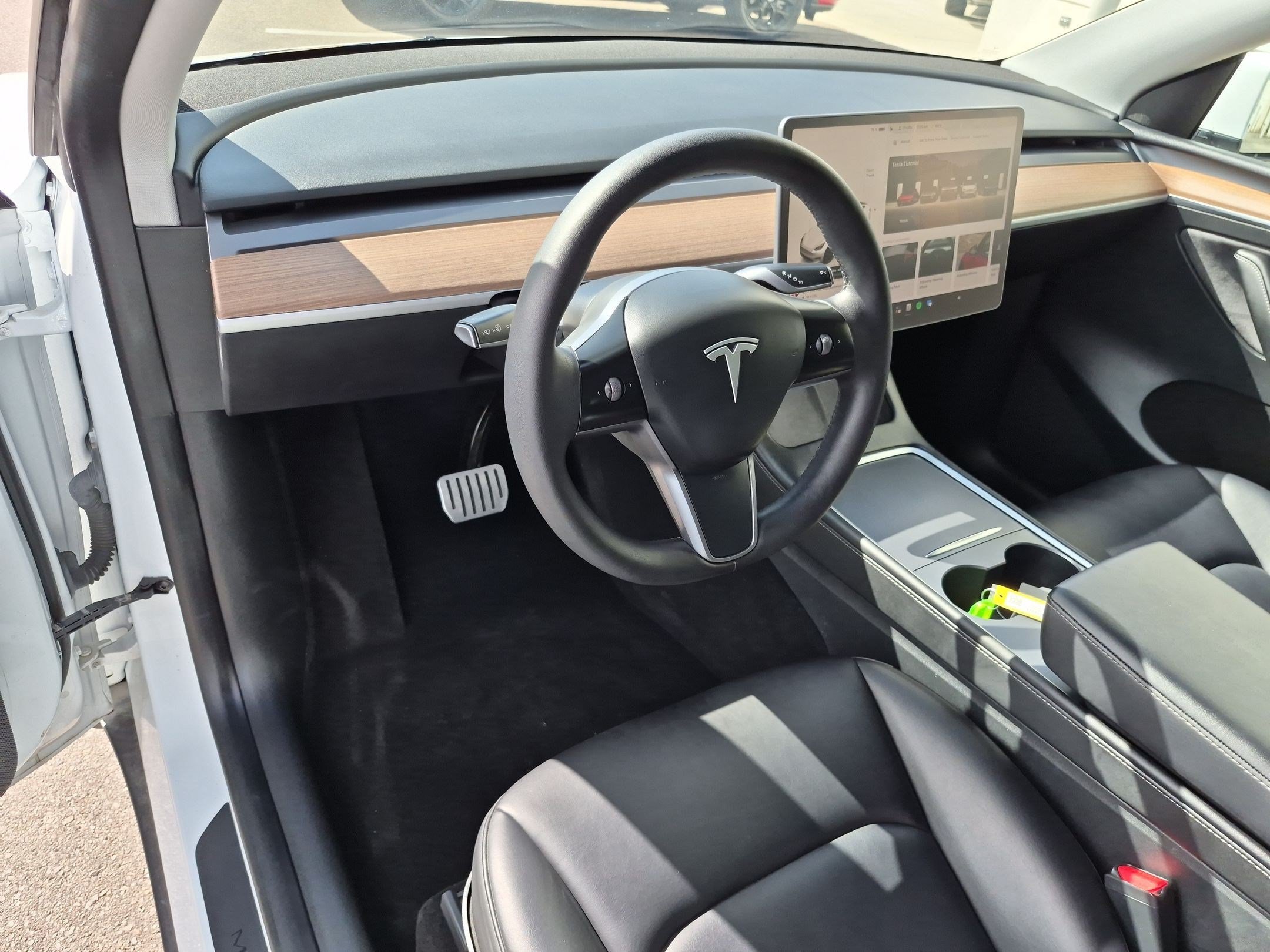 Used 2023 Tesla Model Y Long Range AWD/4WD image 17