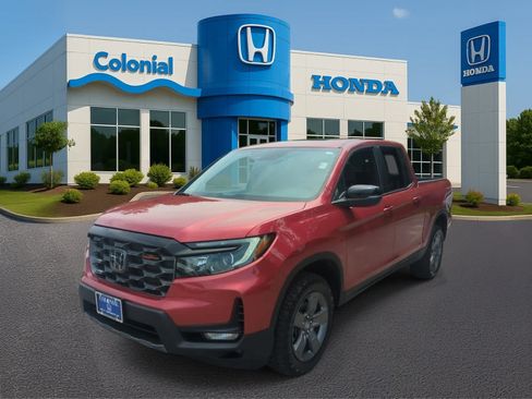 Used 2024 Honda Ridgeline TrailSport image 2