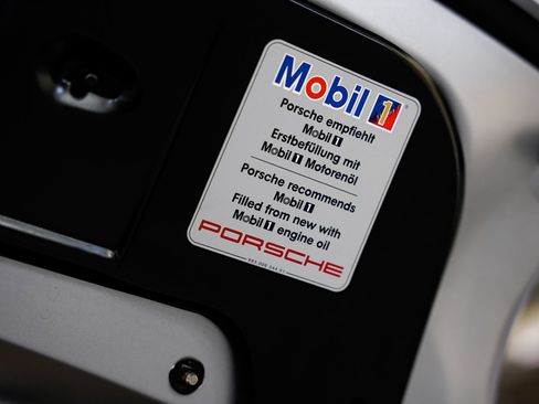 Used 2004 Porsche 911 Carrera RWD image 45