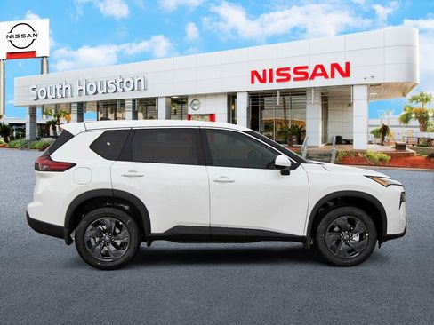 New 2026 Nissan Rogue SV w/ Cold Weather Package image 5