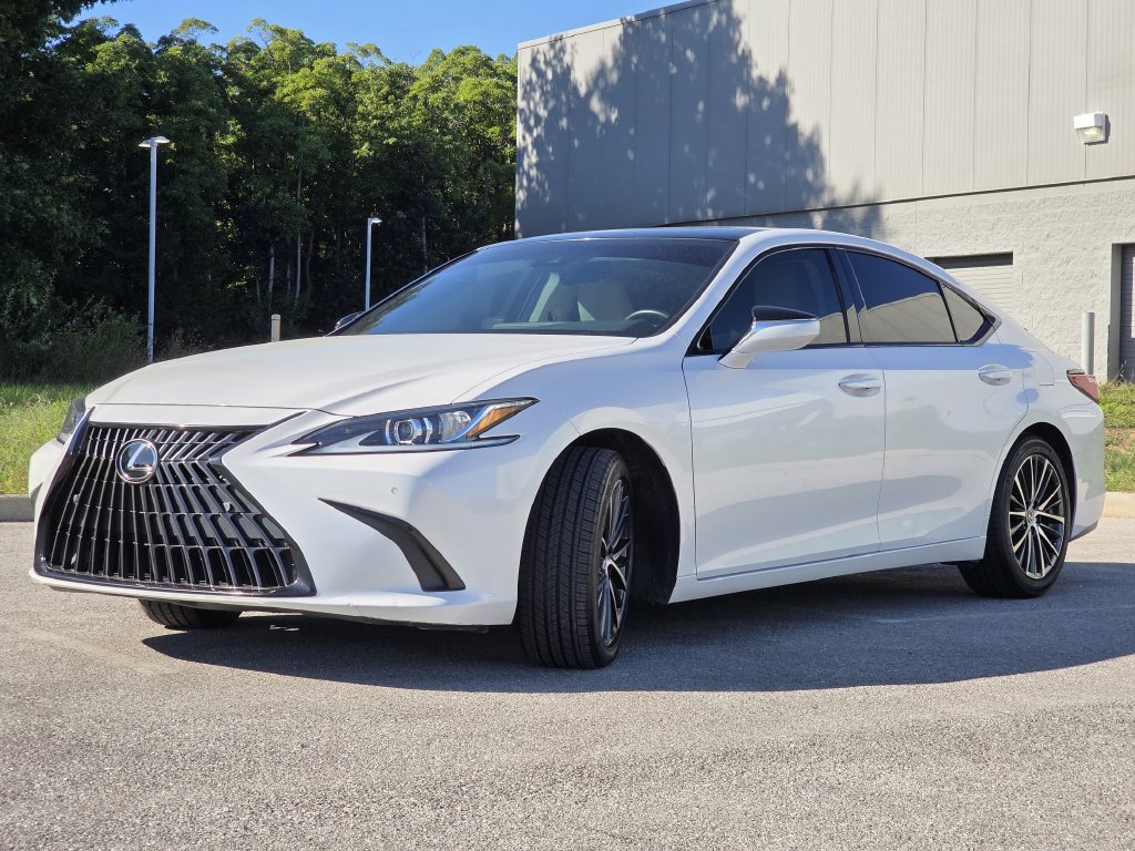 Certified 2023 Lexus ES 350 w/ Premium Package FWD image 4