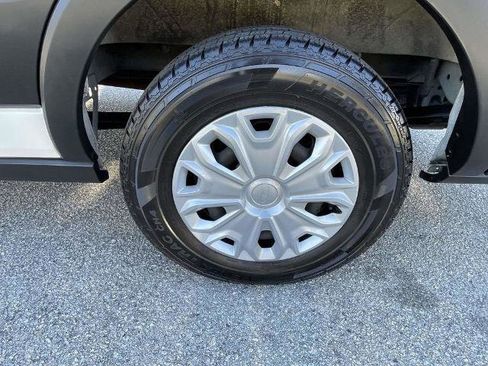 Certified 2023 Ford Transit 350 XLT image 5