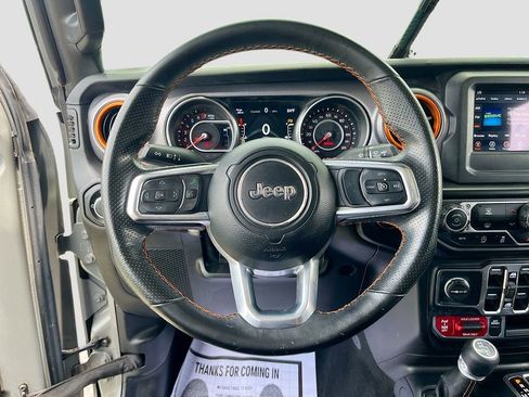 Used 2021 Jeep Gladiator Mojave w/ Safety Group AWD/4WD image 11