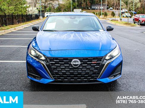 Used 2025 Nissan Altima 2.5 SR image 9