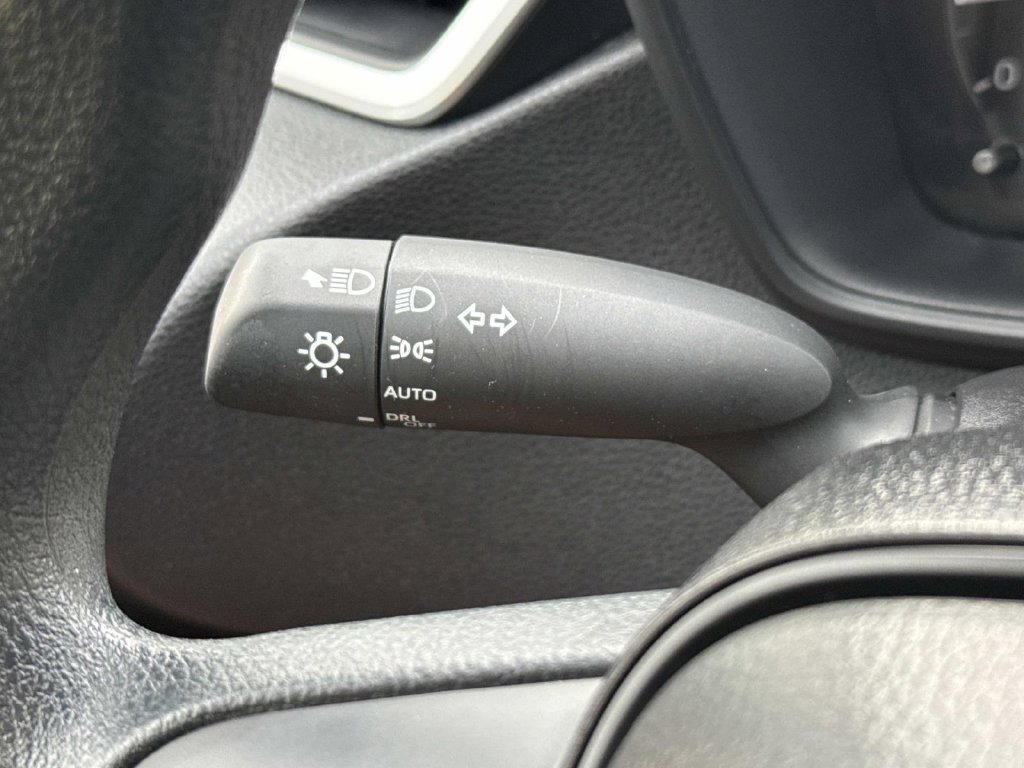 Used 2025 Toyota Corolla LE FWD image 22