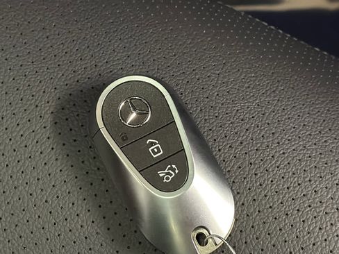 New 2026 Mercedes-Benz GLC 300 4MATIC image 37