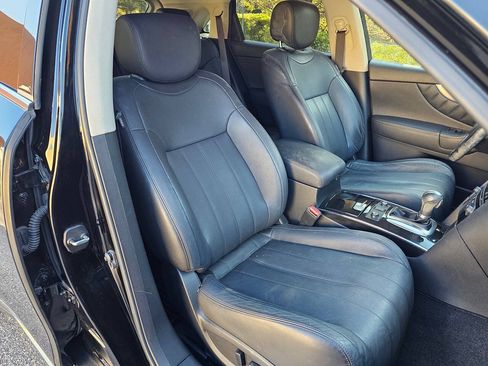 Used 2017 INFINITI QX70 2WD image 33