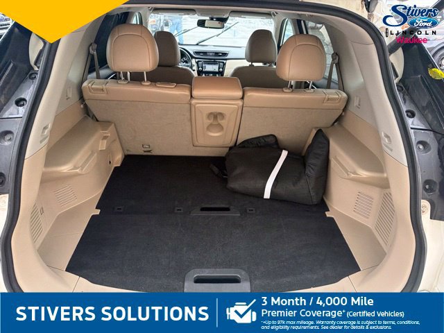 Used 2017 Nissan Rogue SL w/ SL Premium Package AWD/4WD image 9