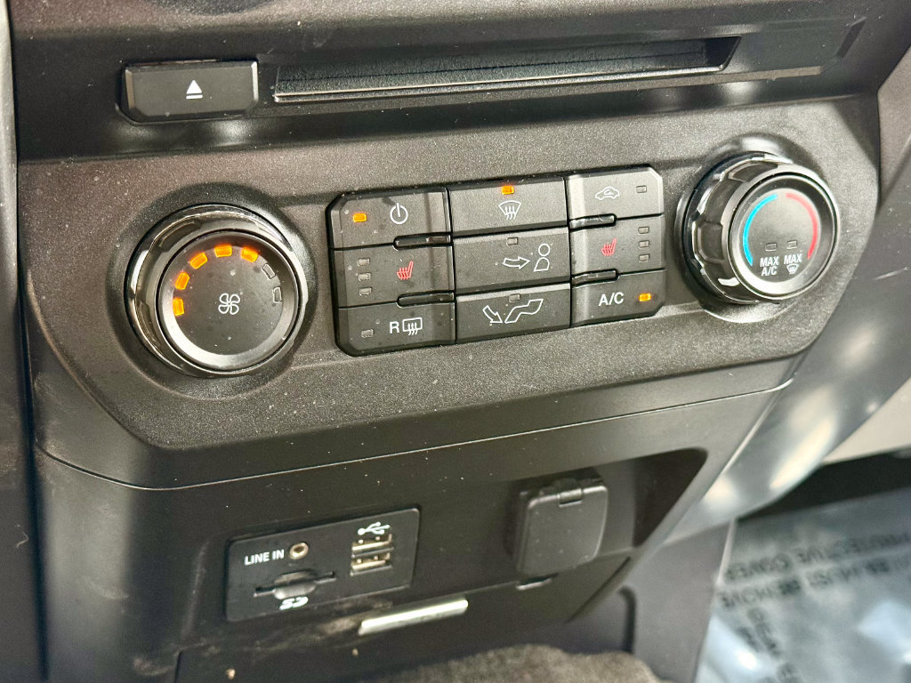 Used 2015 Ford F150 XLT w/ Equipment Group 302A Luxury AWD/4WD image 31