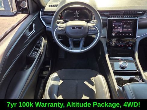 Certified 2023 Jeep Grand Cherokee Altitude image 12