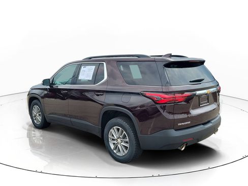 Used 2023 Chevrolet Traverse LT FWD image 4