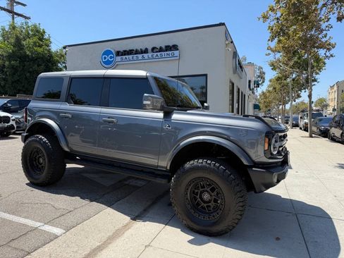 Used 2024 Ford Bronco Outer Banks AWD/4WD image 1