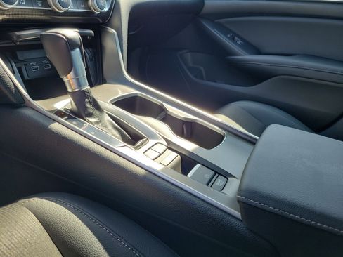 Used 2022 Honda Accord Sport image 29