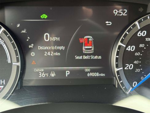 Used 2020 Toyota Highlander Limited Platinum image 13