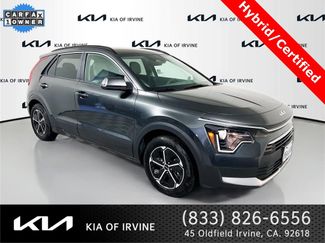 Used 2023 Kia Niro EX video 1