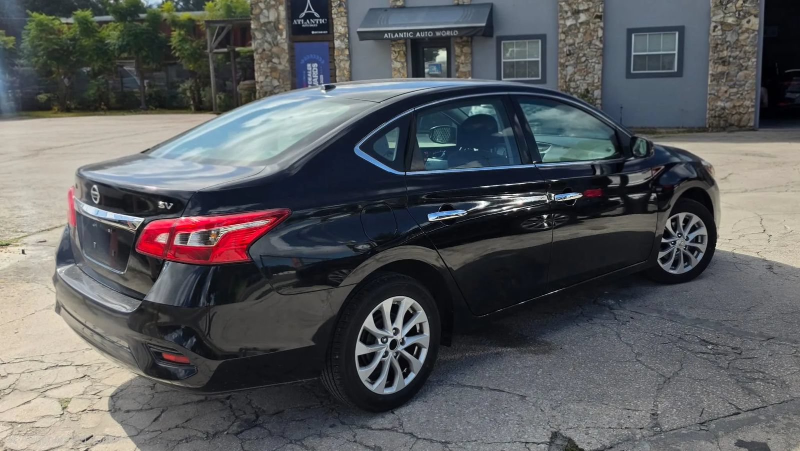 Used 2018 Nissan Sentra SV FWD image 5