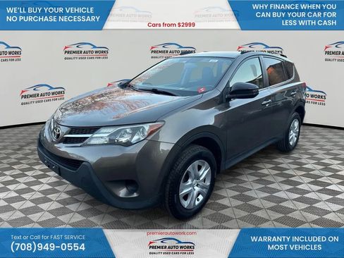 Used 2015 Toyota RAV4 LE image 1