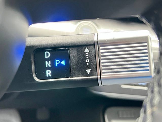 Used 2024 Hyundai Kona Limited AWD/4WD image 24