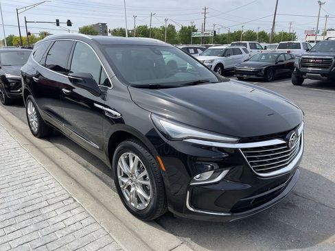 Used 2023 Buick Enclave Essence w/ Experience Buick Package AWD/4WD image 13