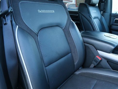 Used 2025 RAM 1500 Laramie w/ Sport Appearance Package image 31