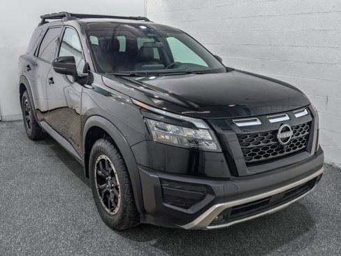 Used 2024 Nissan Pathfinder Rock Creek image 2