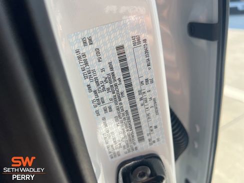 New 2025 Ford F150 Lariat w/ Equipment Group 501A Mid image 28