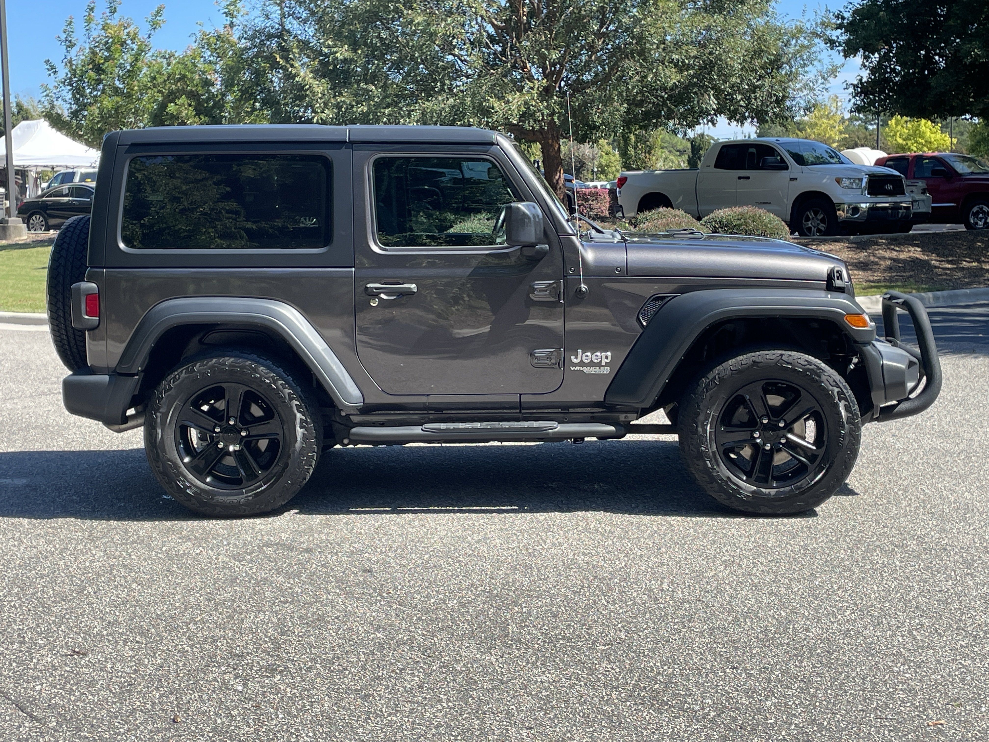 Used 2020 Jeep Wrangler Sport AWD/4WD image 10
