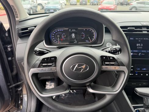 Used 2024 Hyundai Tucson SEL FWD image 11