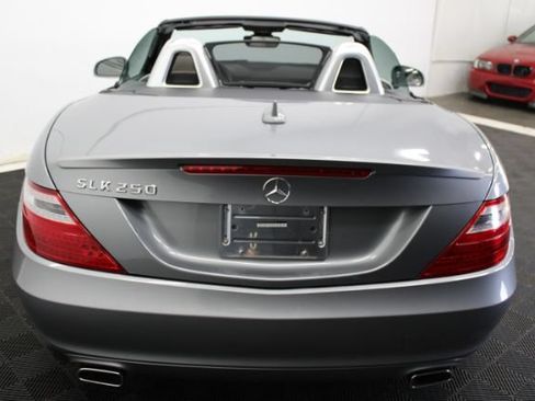 Used 2014 Mercedes-Benz SLK 250 image 11