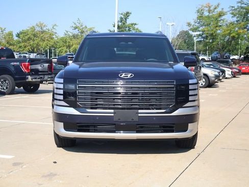 Used 2026 Hyundai Palisade Calligraphy AWD/4WD image 3