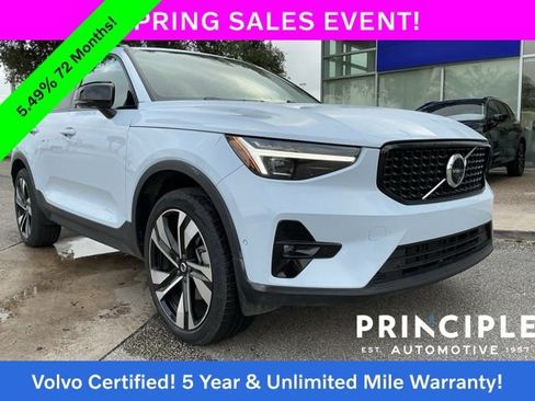 Used 2024 Volvo XC40 B5 Ultimate w/ Protection Package Premier AWD/4WD image 1