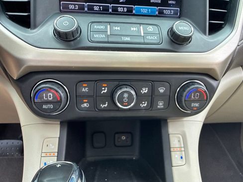 Used 2019 GMC Acadia Denali w/ Technology Package AWD/4WD image 24
